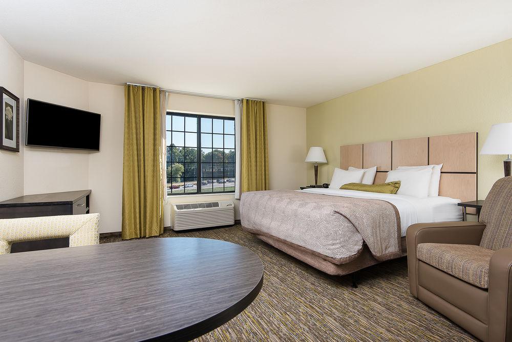 Candlewood Suites Bloomington By Ihg Экстерьер фото