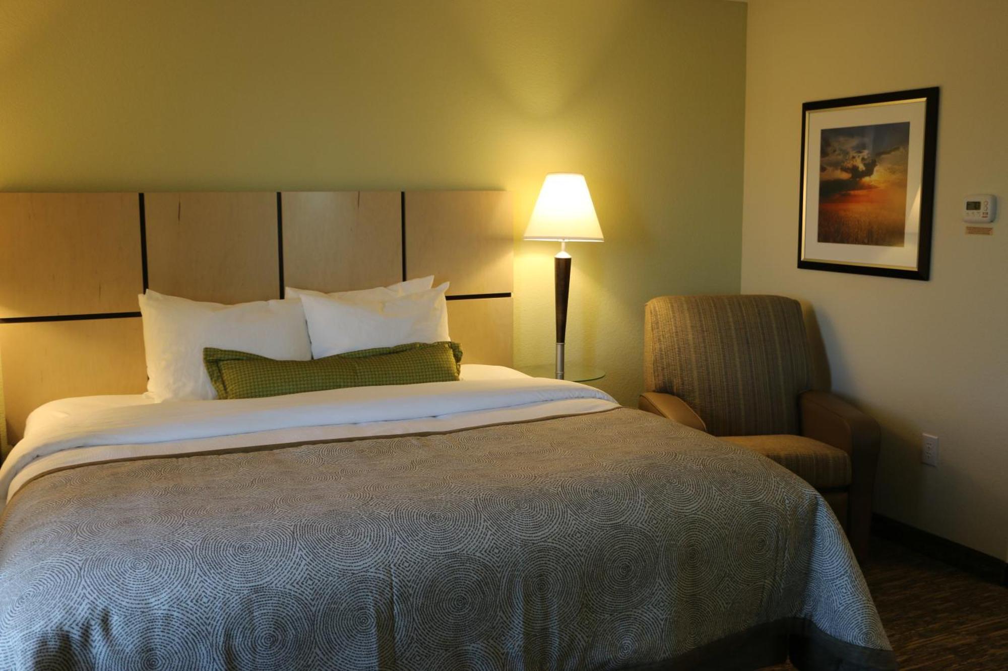 Candlewood Suites Bloomington By Ihg Экстерьер фото