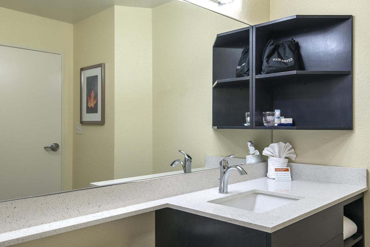 Candlewood Suites Bloomington By Ihg Экстерьер фото
